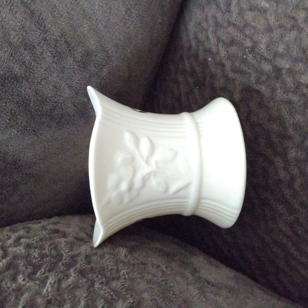 Donegal Parian China floral votive holder with gold Claddagh